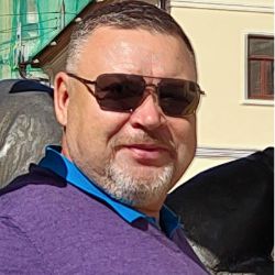 Александр Дядюра