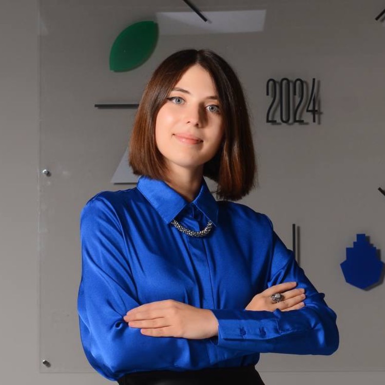 Олеся Харапонова