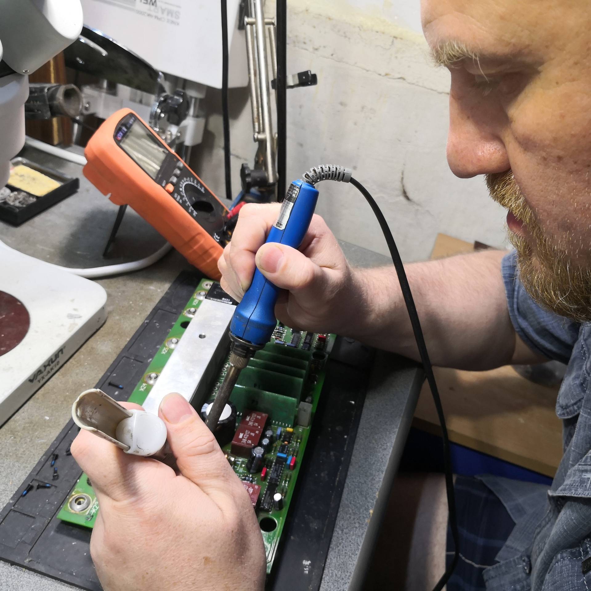 Альберт КАВ