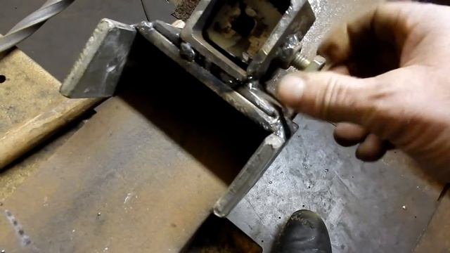 Обзор самодельного  ручного станка для изготовления торсионов
