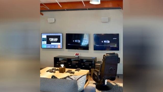 75 Linoleum Floor And Brick Floor Family Room Design Ideas You'll Love ✅