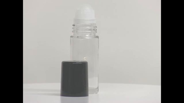 30 Ml (1 Oz) Cylinder Glass Bottle With Plastic Roller &  Black Cap (288 Complete Pieces)