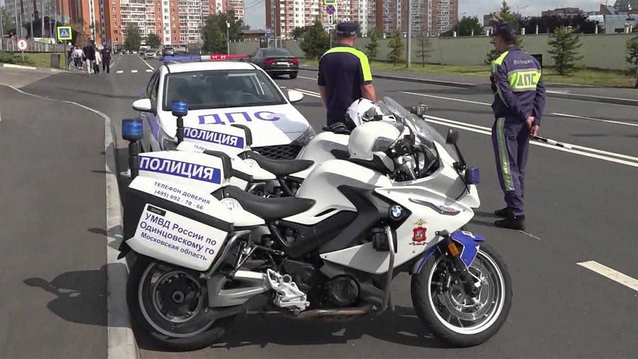 В Московской области сотрудники ГАИ выдают водителям алкотестеры для самопроверки