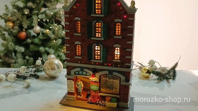 Фасад 'Велосипеды Дирка', свет, 30х17х8 см, батарейки    55999-lemax