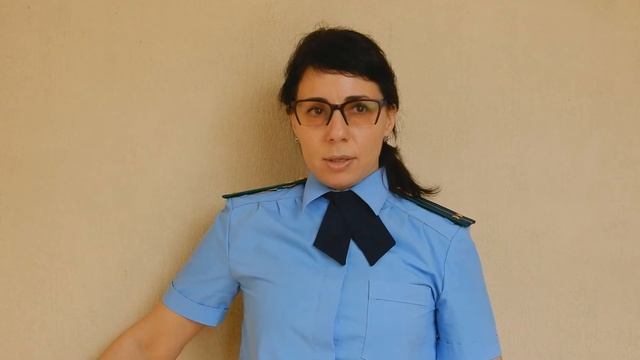 пом. прокурора Комсомольска Галина Ворощенко  разъясняет