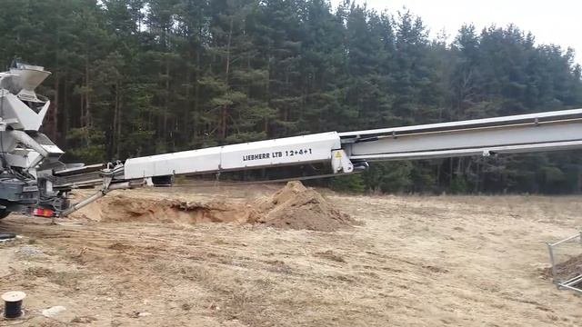 Заливка стены.Опалубка . Бетон.