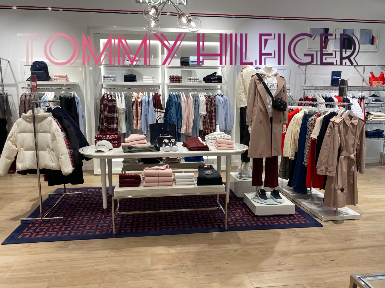 Tommy Hilfiger