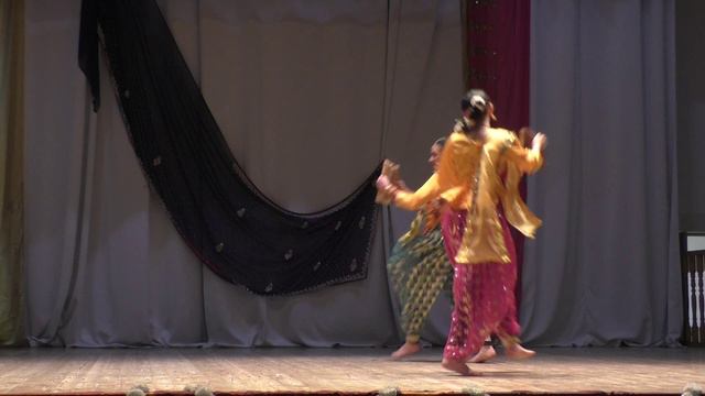 Морни Банке| Бхангра | Пенджабский народный танец | Ишика Нигам | Мария Бирюкова