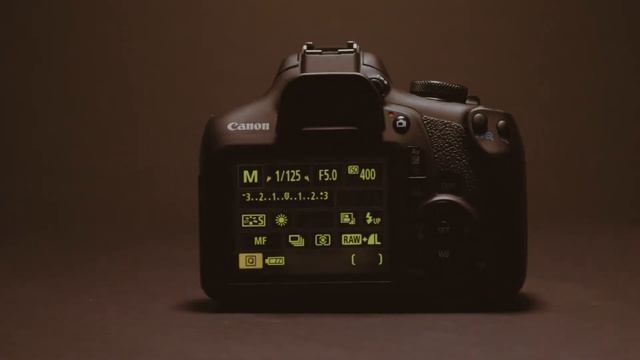 Canon 2000D/ T7