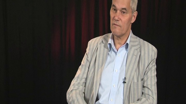 Почему Сердюков остался на посту Министра обороны?