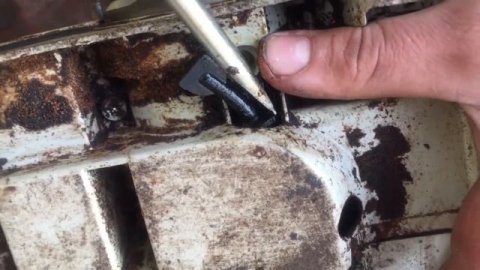 Подача масла с воздухом на Бензопила Stihl MS 180 170 решения проблемы