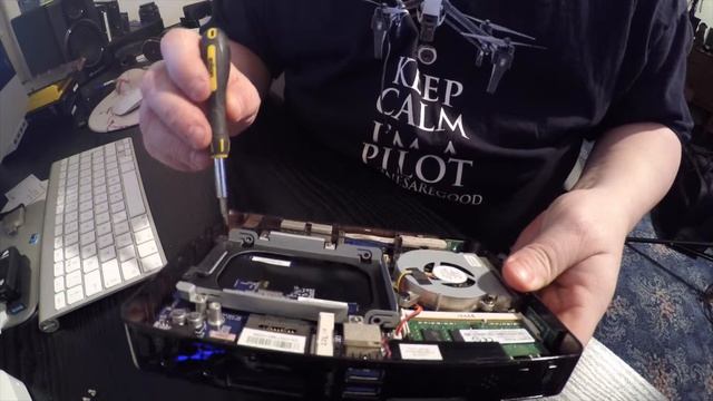 Look inside a Nettop NT-i1500 PC