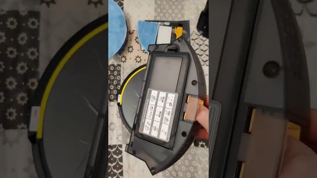 Комплект моего нового робота пылесоса Redmond rv-r650s