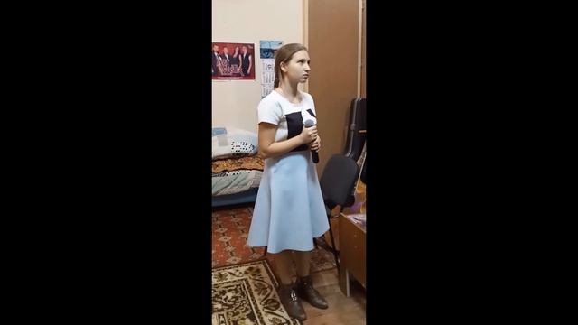 Репетиция перед записью авторской песни "Небо манит"