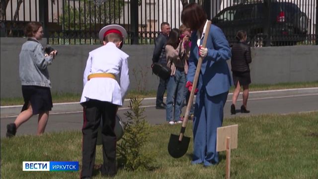 Губернатор Игорь Кобзев посадил дерево в Иркутском суворовском училище
