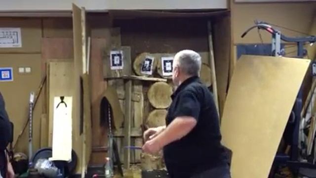 Тадеуш Касьянов метает в сухой брус