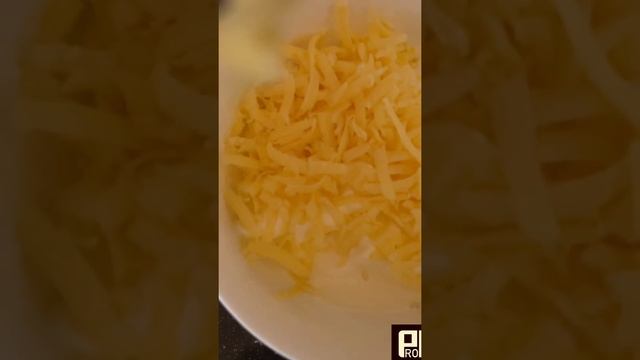 Кабачковая лапша с курицей в сметанном соусе //Zucchini noodles with chicken in sour cream sauce ?