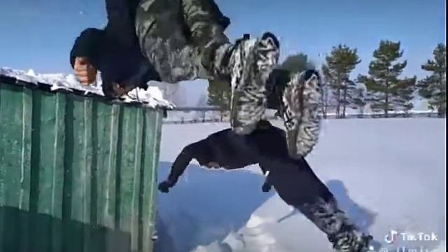 Моё видео из Тик Тока. Сальто. Первое сальто назад