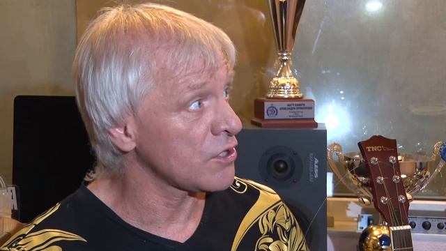 Рядом со звездами - Альберт Скороход