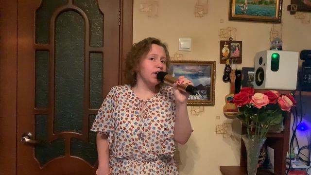 Серафима поёт песню из репертуара Валерия Леонтьева Ягодка