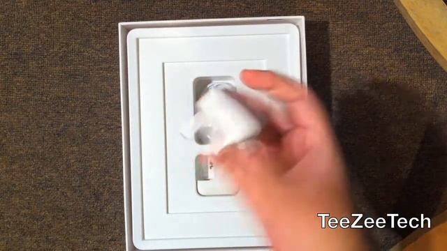 Apple IPad 16GB Wi-Fi Unboxing