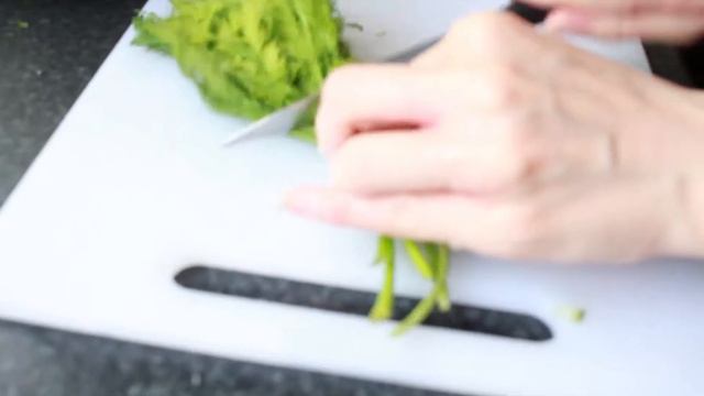 How To Make Tarator - таратор (Cold Cucumber Soup)