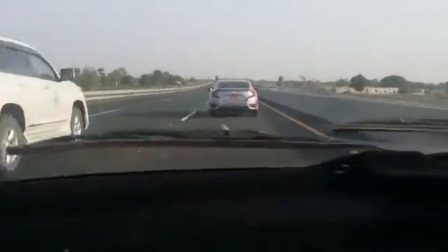 (it's not friendly) Race Honda civic liana 2006 moterway multan sukkar pakistan
