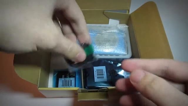 Unboxing - Canon PowerShot A2300