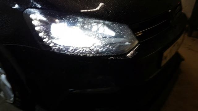 Работа оригинального насоса омывателя фар Polo Sedan