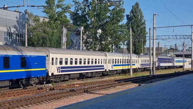 ?? "Новорічна 8-ка" ЧС8-015 з поїздом EN 67 / 19 Київ - Варшава / Хелм