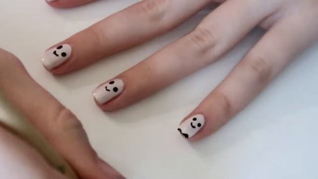?TRYING PINTEREST HALLOWEEN NAILS!!?31 Days Of Halloween! |Chloediy01