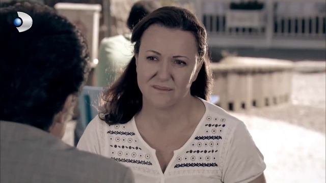 Fatmagul - Mukaddes merd tumbled down the stairs! - Section 43