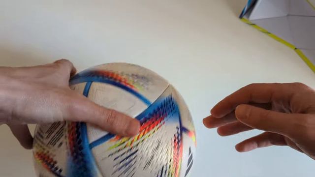 Обзор футбольного мяча Чемпионата Мира 2022 Adidas Al Rihla Qatar H57783