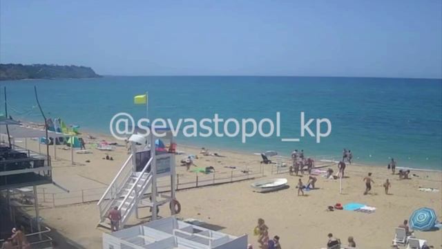 Видео удара ATACMS по крымскому пляжу
Видно,как осколочные суббоеприпасы падают на значительной площ