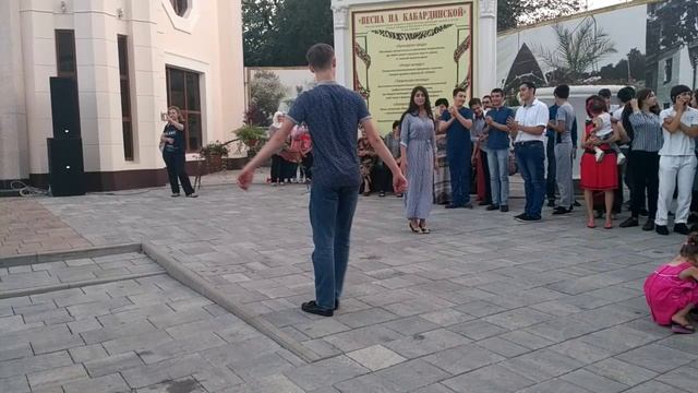 Танцы. КБР. Нальчик.  Арбат