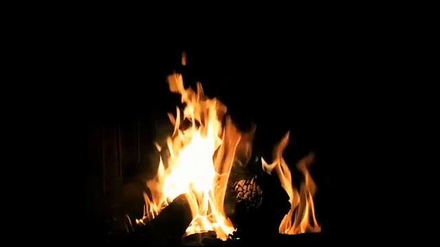 Красиво горит огонь. Пламя Огня. The fire burns beautifully. Flame of fire.