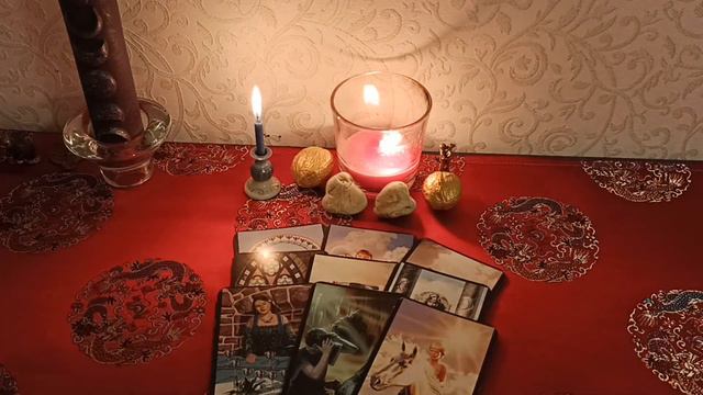 Какие нежные слова он хотел бы сказать Вам сегодня?  #laratarot777 #гадания #любовныйтреугольник