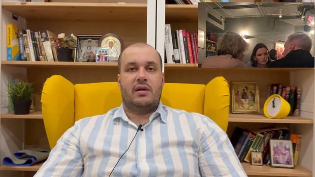Выступившая против жена Бондарчука Паулина Андреева отдыхает с Чубайсом в турецком ресторане
