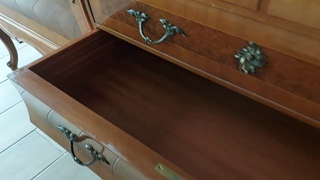 Вишуканий вінтажний комод меблі б.у з Європи