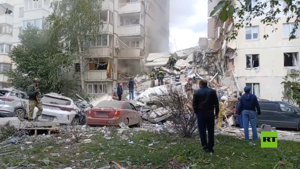 مشاهد من موقع هجوم أوكراني إرهابي بالصواريخ استهدف مناطق سكنية في مدينة بيلغورود