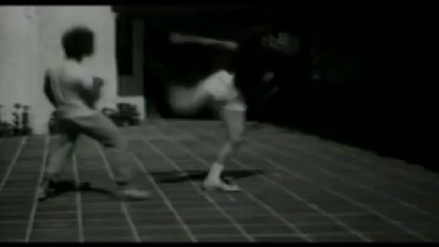 ВОСПОМИНАНИЕ О БРЮСЕ 4 СЕРИЯ  Часть 1