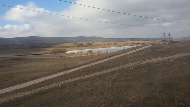 От дома в Мраморном до озера 500 метров