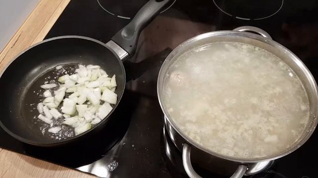 СУП С ФРИКАДЕЛЬКАМИ/ПРОСТО