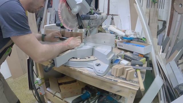 Изготовление пирамидок при фиксации пылесосом.