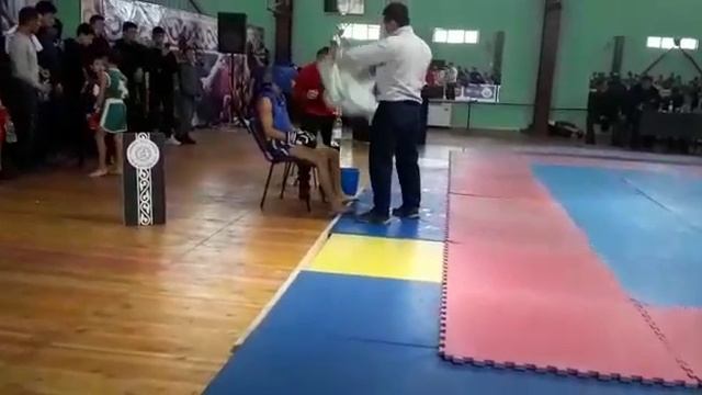 Ушу саньда.  Чимкент . Шимкент.  2018 декабрь.  Спорт клуб БМ(7)