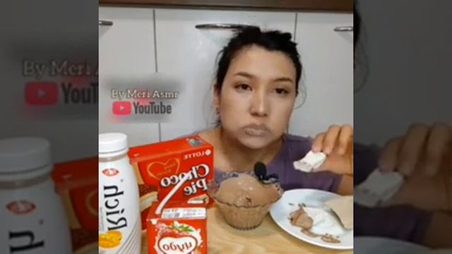 asmr eating| sound ?| white lump chocolate with nutella| белый кусковой шоколад с нутеллой вкусно