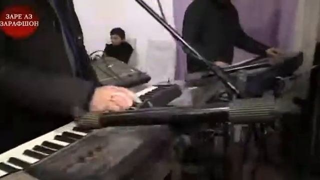 шавкат мастонов.нозат мекушад.    mp4