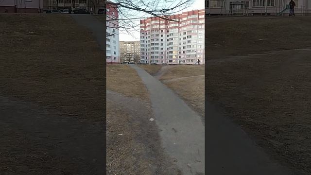 Роман Ананич 6 лет год 2021. с горы на самокате.(1)