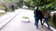 Дерзко нападавшие на женщин в лифтах подростки попали на видео