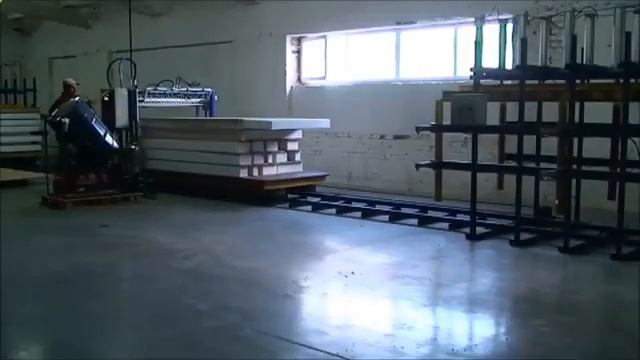 Гаражи из сэндвич панелей под ключ
